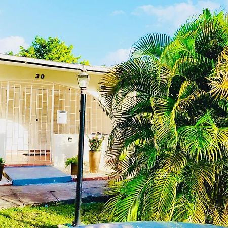 Sugalove Villa 30 Flamboyant Ave Saint James Exterior foto