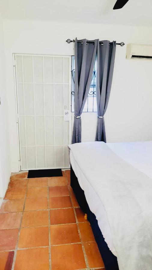Sugalove Villa 30 Flamboyant Ave Saint James Exterior foto